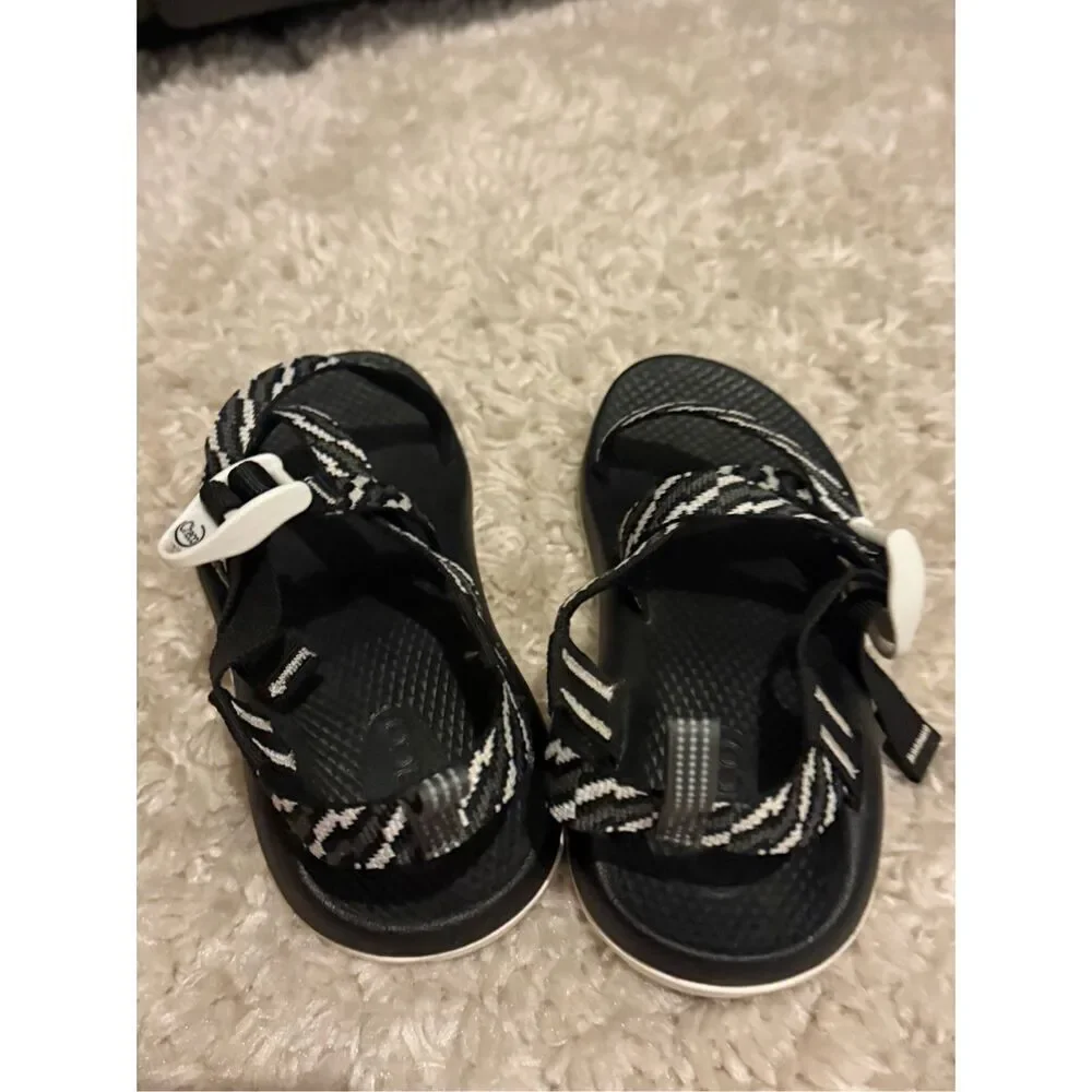 ✅Chaco unisex Z/1 EcoTread Sandal black and white